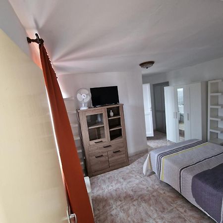 Apartamento La Roca Con Buena Ubicacion Пуэрто-де-ла-Крус Экстерьер фото